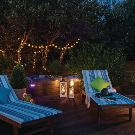 Luxurious In With Sauna Lumbarda