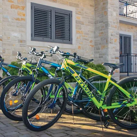 Luxurious In With Sauna *