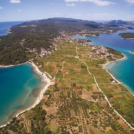 Casa vacanze Luxurious In With Sauna Lumbarda