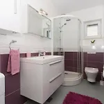 Hébergement de vacances Luxurious In With Sauna Lumbarda