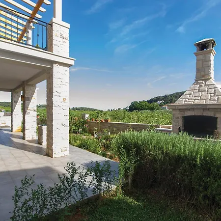 6 Bedroom Stunning In Nyaraló