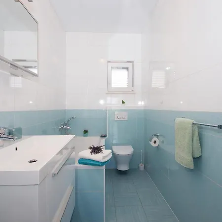 Nyaraló Luxurious In With Sauna