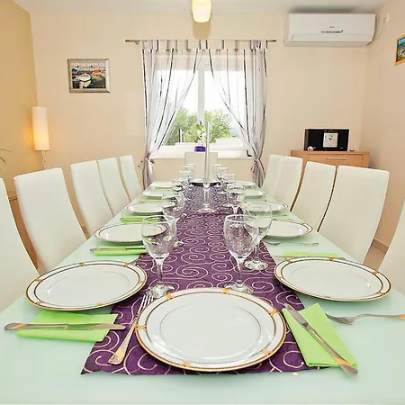 Nyaraló Luxurious In With Sauna Lumbarda